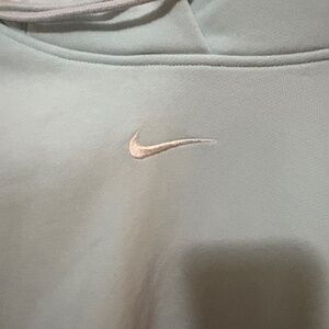 Nike hoodie - like new!!